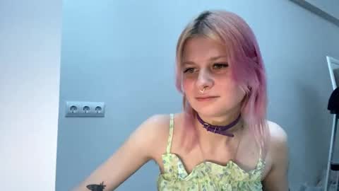 Sara online show from October 15, 10:32 pm