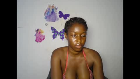 pinkykiki_247 online show from February 14, 7:27 pm