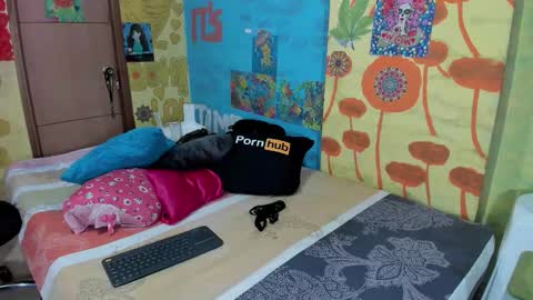 VALENTINA y PIPE online show from November 10, 7:38 pm