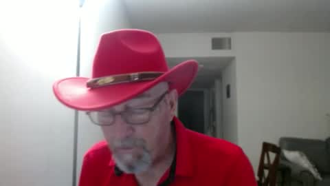 Snapshot of pipewizard chatting on October 6, 11:22 pm pipewizard online show from October 6, 11:22 pm