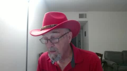 Snapshot of pipewizard chatting on September 22, 11:53 pm pipewizard online show from September 22, 11:53 pm