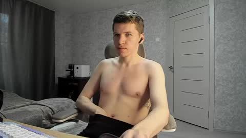 Pierre online show from April 8, 4:37 am