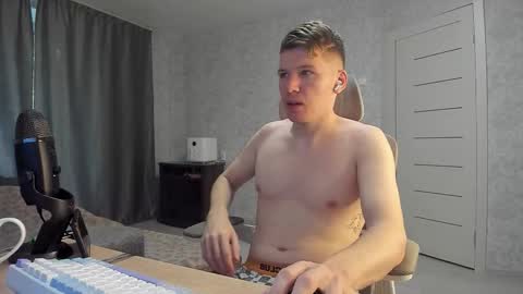 Pierre online show from September 28, 6:11 am