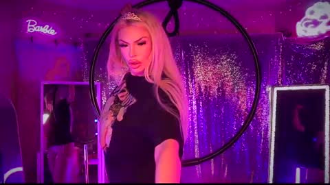 Dumb bimbo fuck doll online show from January 31, 8:01 am