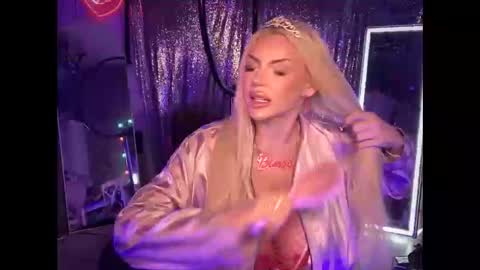 Dumb bimbo fuck doll online show from September 14, 12:46 am