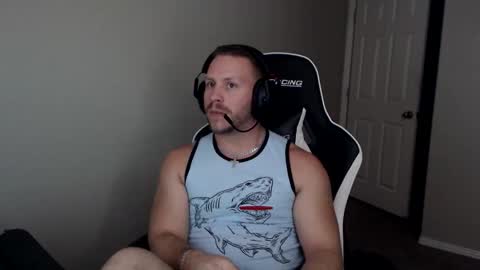 Player online show from November 1, 11:04 pm