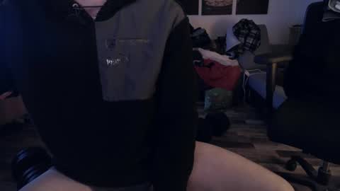 Hello ask me  . Im glad  to see you here in my room. Welcome PVT is open online show from March 21, 8:02 pm