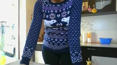 pleas3s_sweet online show from February 19, 7:28 am