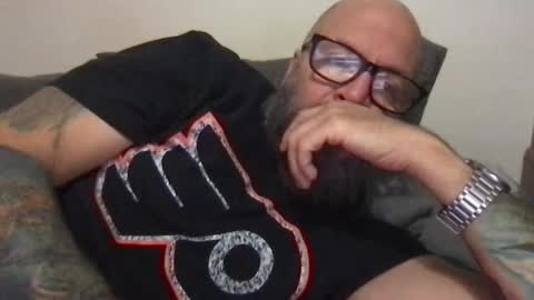 PleaseSitOnMyCock online show from January 3, 7:27 am