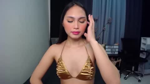 LAUREEN online show from September 30, 3:39 am