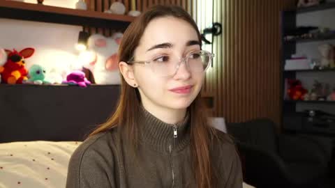 Polly online show from March 19, 7:03 am