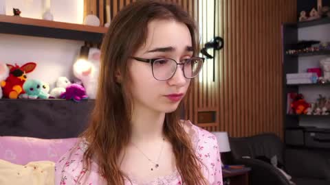 Polly online show from March 27, 12:06 pm