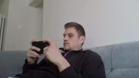 polsenos online show from March 25, 8:54 am