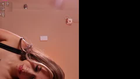  Sara and Kate  online show from August 6, 7:12 pm