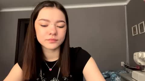 Ellie online show from May 9, 3:07 pm