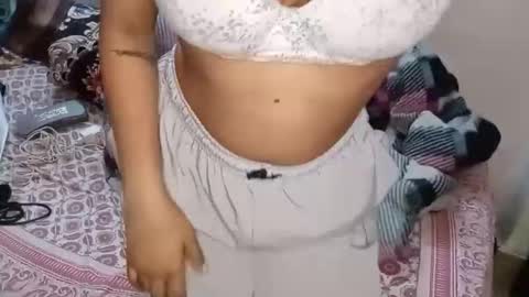 poulomi online show from February 12, 3:48 pm