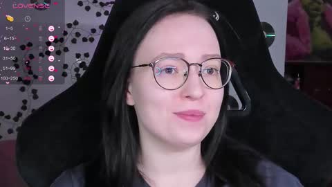 Robyn online show from February 22, 3:14 pm