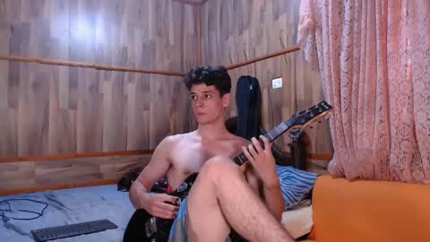 chris independent  online show from December 15, 9:31 pm