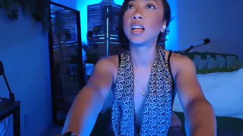 PreeminentJess online show from September 18, 7:12 am