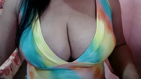 Snapshot of pregnantsinglesugar chatting on October 22, 12:36 am WELCOME IM SINGLE PREGNANT REALLY HARD TO BE A SINGLE WITH TWIN SO PLS STOP BEING RUDELIARWASTING TIME. BE CONSIDERATE. TNX online show from October 22, 12:36 am