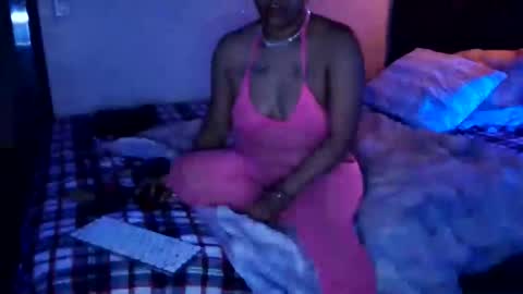 Snapshot of pretty69queen chatting on March 9, 2:07 am Yasmine pretty online show from March 9, 2:07 am
