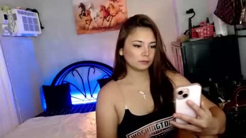 pretty_aimee online show from October 23, 1:51 am