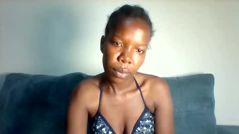 pretty_angel9 online show from April 20, 6:27 am