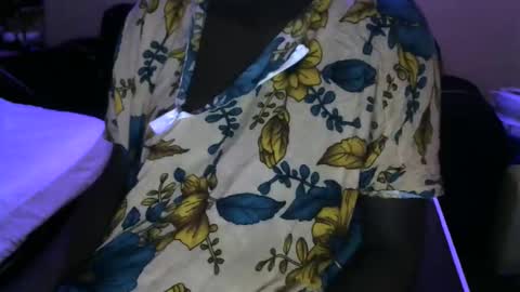 pretty_barbz online show from September 11, 11:00 am