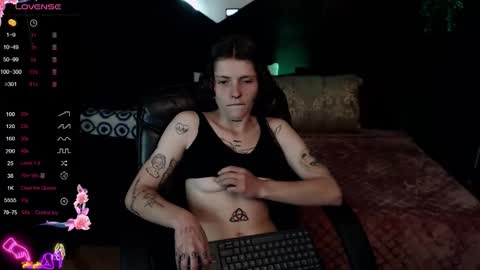 pretty_cristal22 online show from March 25, 11:44 pm