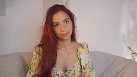 pretty_goddess online show from January 15, 4:16 pm