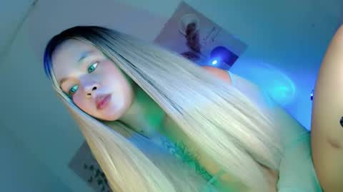 Flor online show from November 14, 6:26 am