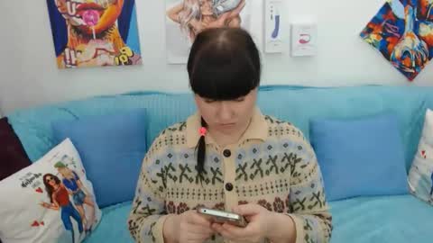 pretty_malika online show from March 12, 3:32 am