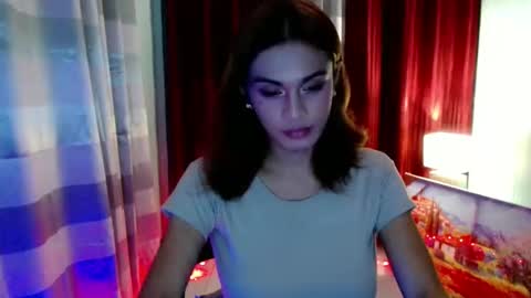 christina online show from February 7, 11:24 am