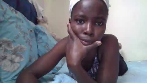 pretty_petite_ebony online show from October 23, 8:16 am