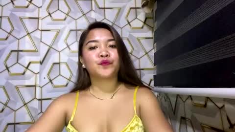 pretty_pharsa online show from July 2, 6:24 pm
