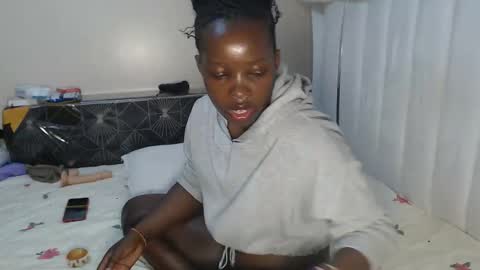 Snapshot of pretty_pussy2 chatting on September 11, 6:25 am Essy online show from September 11, 6:25 am