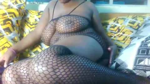 sassy online show from October 18, 1:43 am