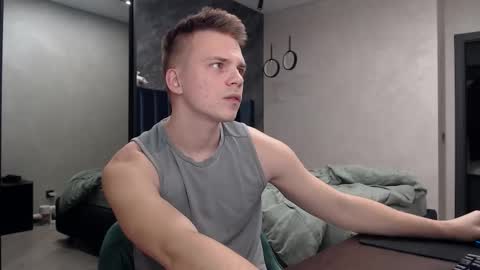 Justin online show from November 26, 4:54 am