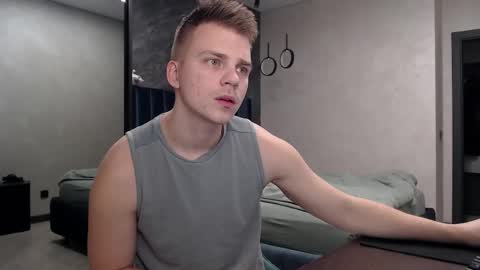 Justin online show from November 23, 6:50 pm