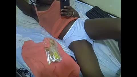 prettyalma online show from December 23, 5:22 pm