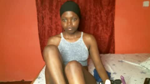 SaraCattra online show from January 24, 1:45 am