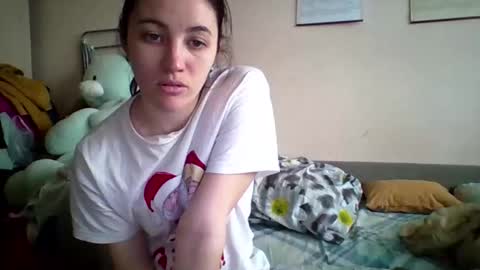 Bella online show from April 2, 10:33 am