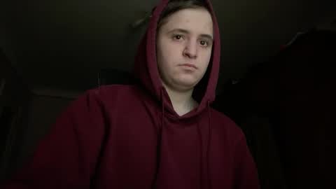 prettyboyhot01 online show from December 3, 11:07 am