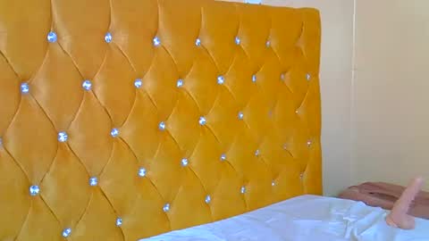 prettycandy0 online show from October 10, 7:25 am