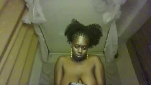 prettydulce online show from March 23, 3:28 pm