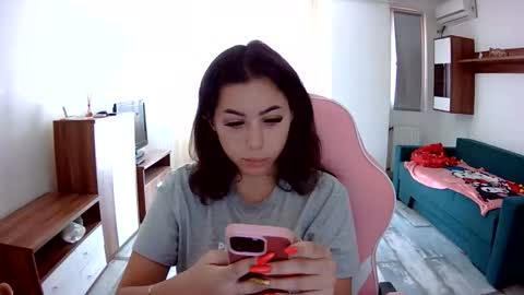 Snapshot of prettyjulliette chatting on September 15, 12:39 pm prettyjulliette online show from September 15, 12:39 pm