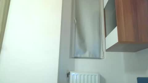 Snapshot of prettyjulliette chatting on September 19, 8:34 pm prettyjulliette online show from September 19, 8:34 pm