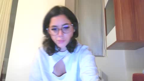 Snapshot of prettyjulliette chatting on October 19, 6:23 pm prettyjulliette online show from October 19, 6:23 pm