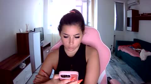 Snapshot of prettyjulliette chatting on September 16, 3:15 pm prettyjulliette online show from September 16, 3:15 pm