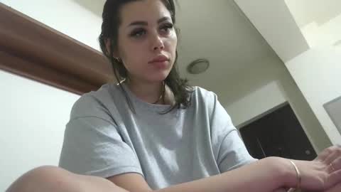 prettyjulliette online show from March 7, 6:52 pm